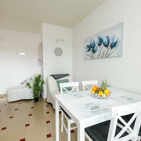 Sea View Cozy With Parking, Close To The Beach! Apartment *