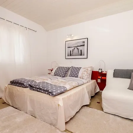 Sea View Cozy With Parking, Close To The Beach! Zaboric