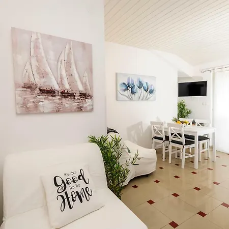 Sea View Cozy With Parking, Close To The Beach! * Zaboric