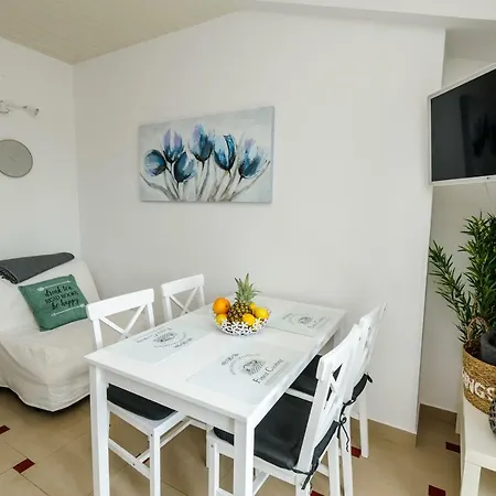 Sea View Cozy With Parking, Close To The Beach! Apartment